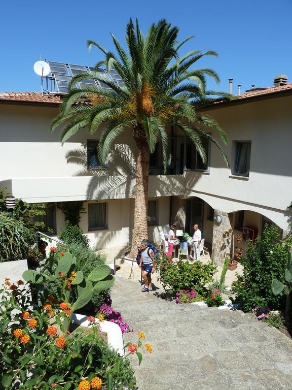 Hotel Arenella Giglio Porto Exteriör bild
