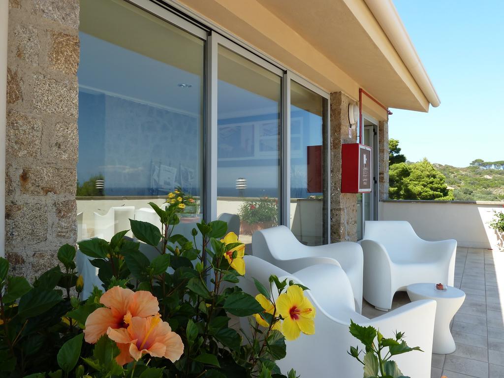 Hotel Arenella Giglio Porto Exteriör bild