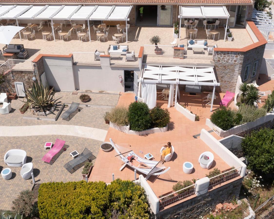 Hotel Arenella Giglio Porto Exteriör bild