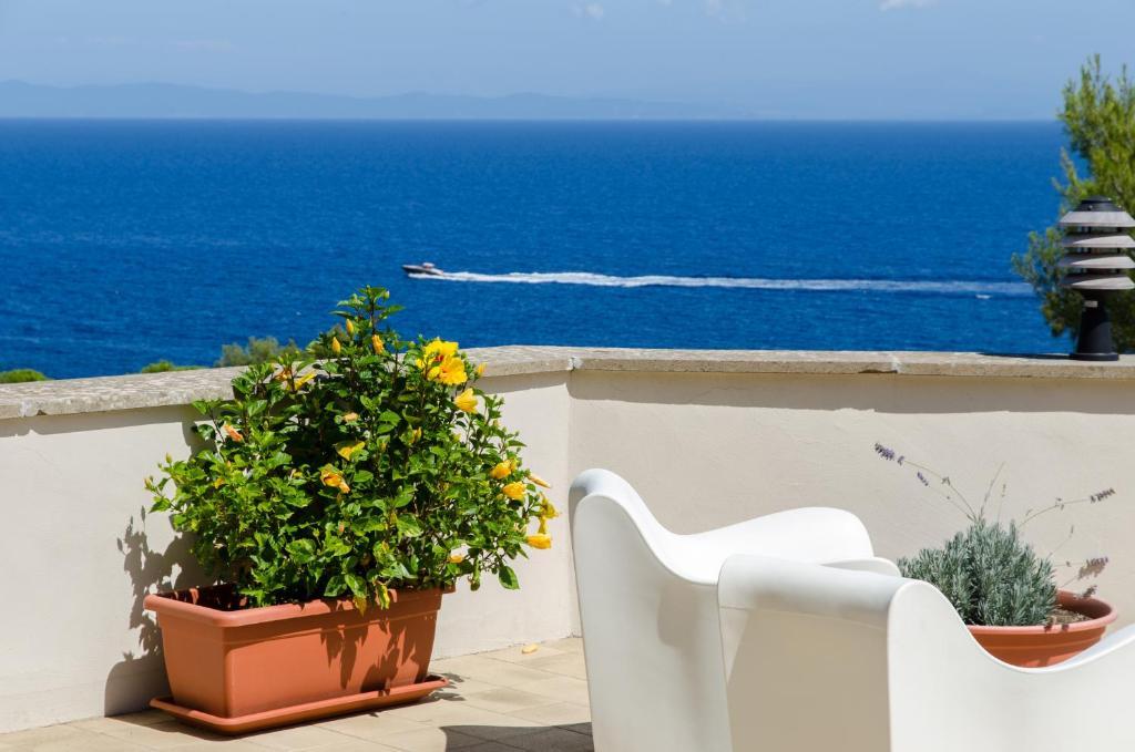 Hotel Arenella Giglio Porto Exteriör bild
