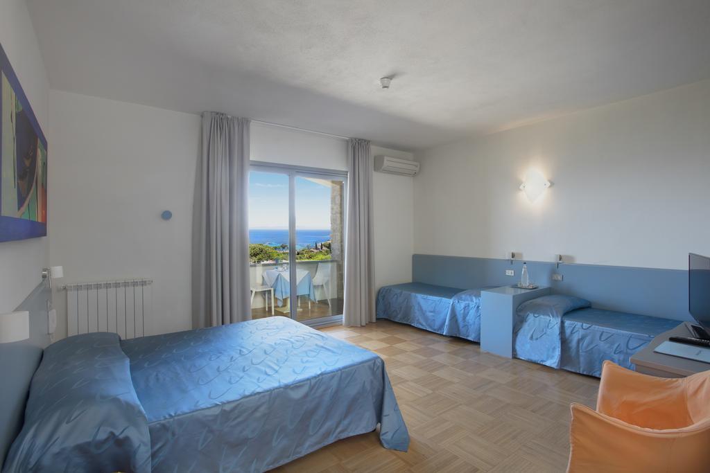 Hotel Arenella Giglio Porto Exteriör bild