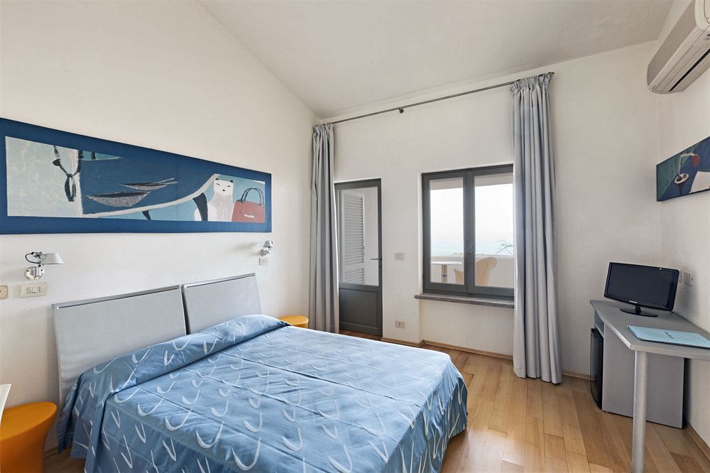 Hotel Arenella Giglio Porto Exteriör bild